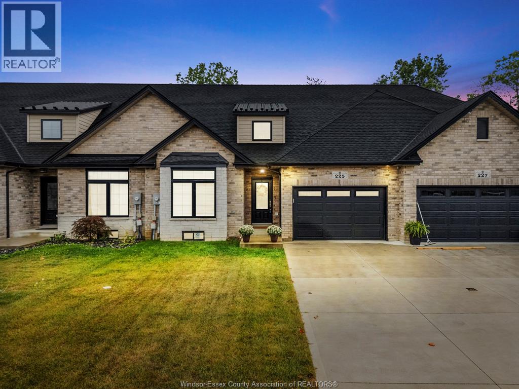 225 Livingstone Crescent Unit C, Amherstburg, ON N9V 4C5