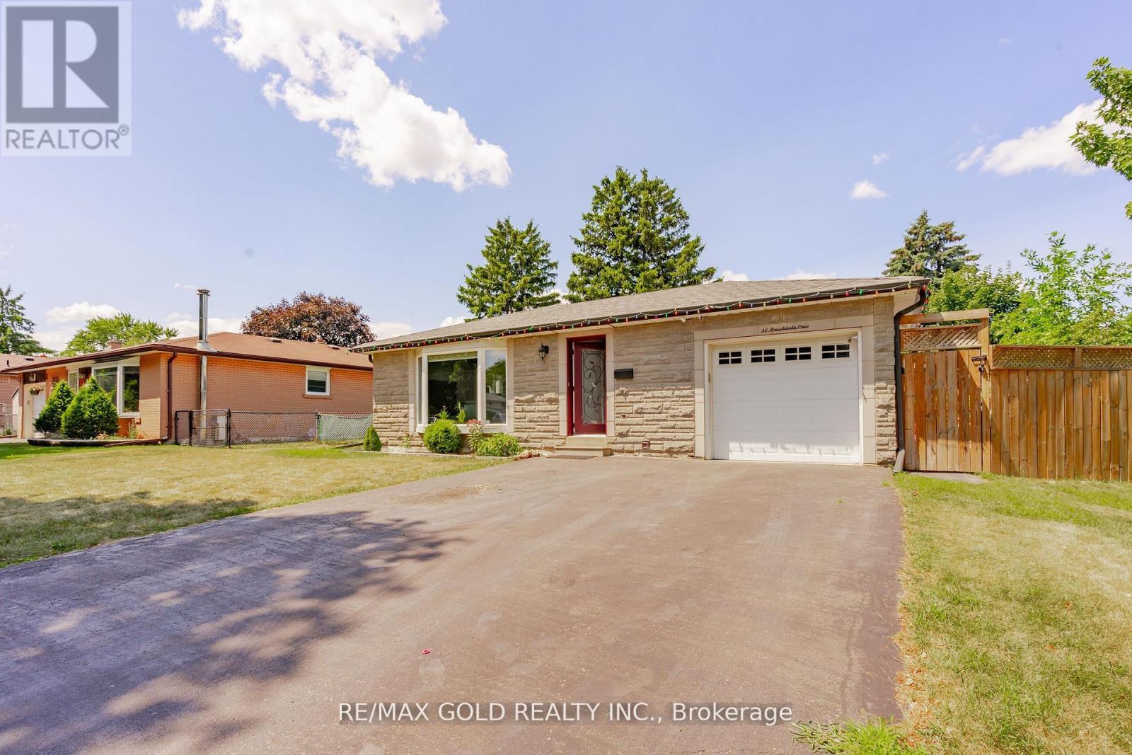 10 Brookdale Cres, Brampton, ON L6T 1M7