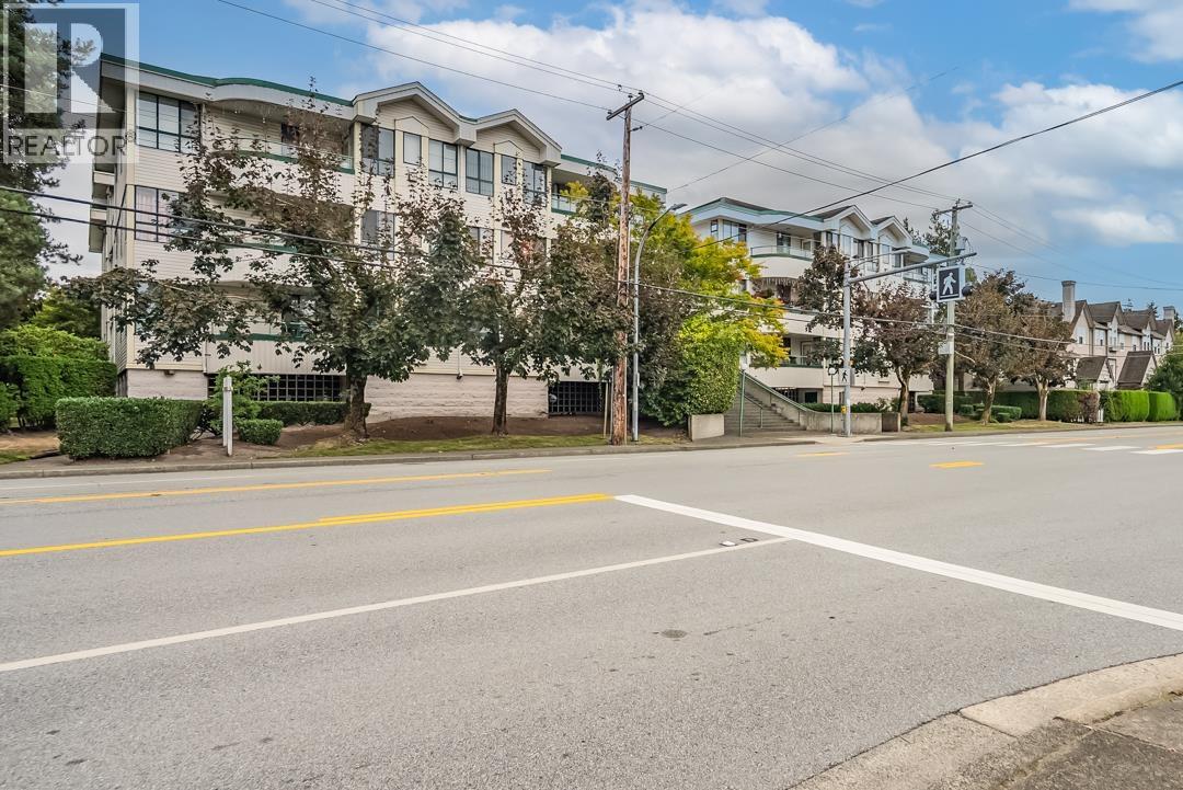 7300 Gilbert Road Unit 306, Richmond, BC V7C 3W2