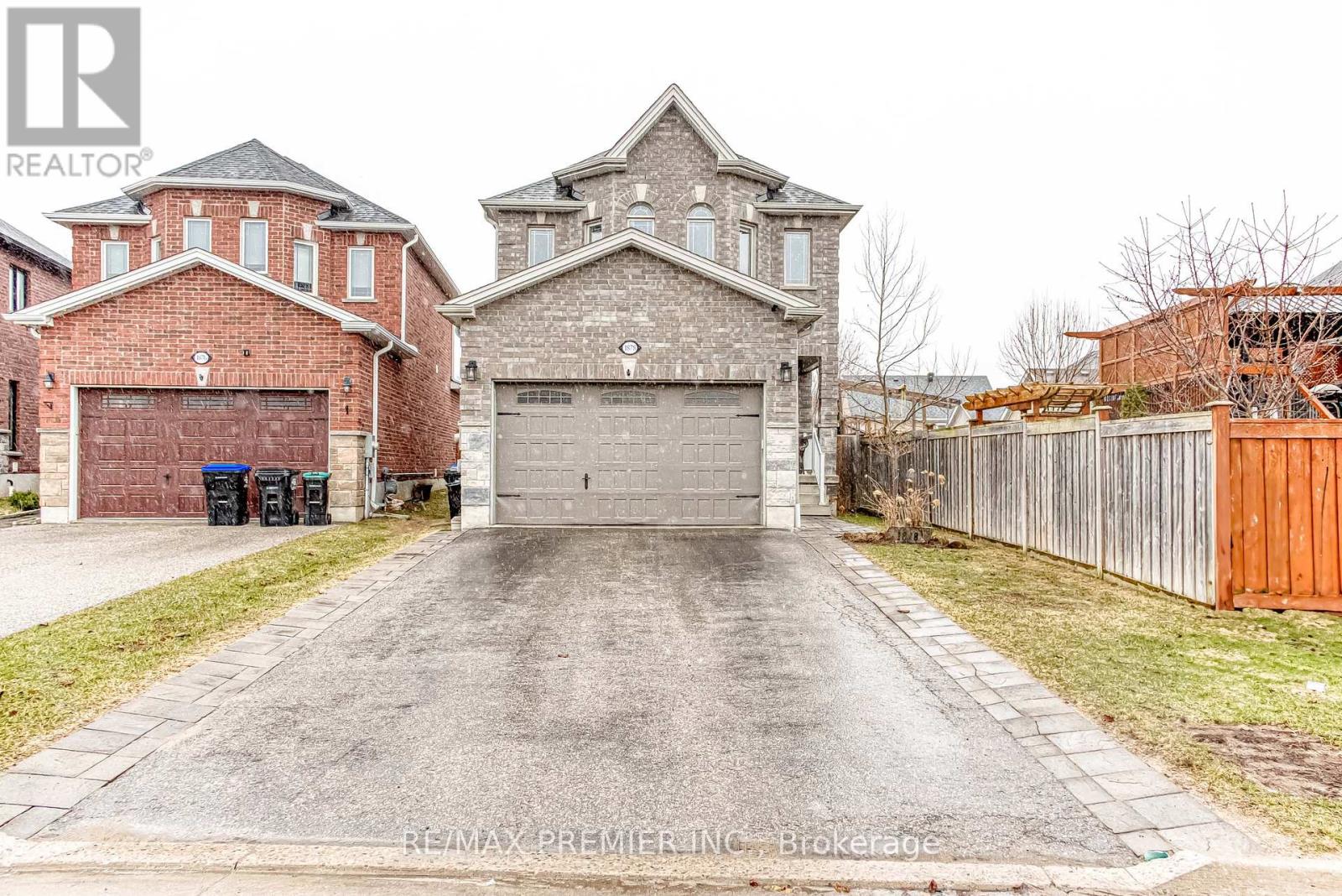 1878 Lamstone St, Innisfil, ON L9S 4Z9