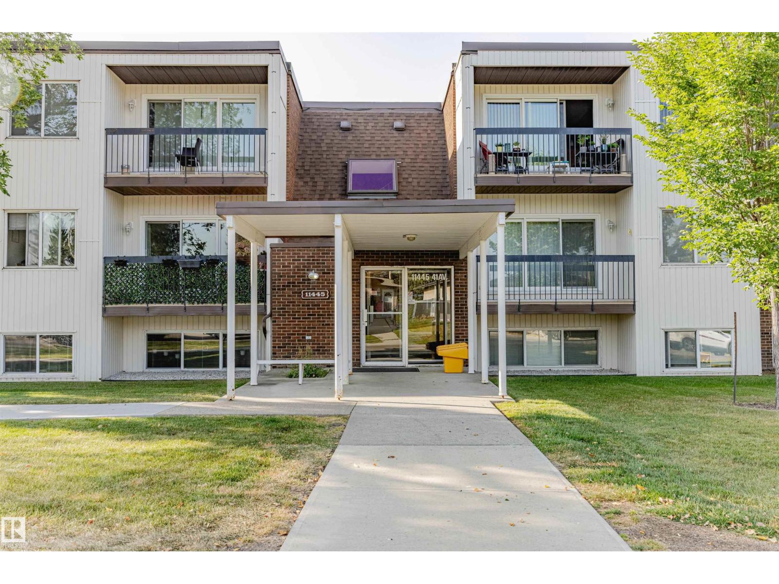 11445 41 Avenue Northwest #104, Edmonton, AB T6J 0T9