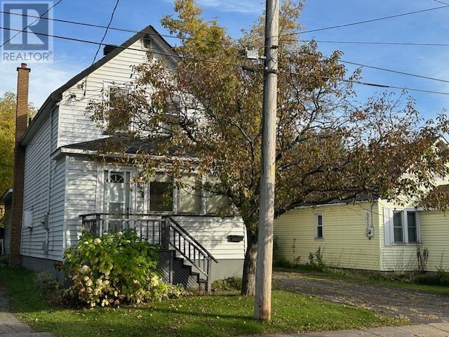 524 Northland Rd, Sault Ste. Marie, ON P6C 3N9
