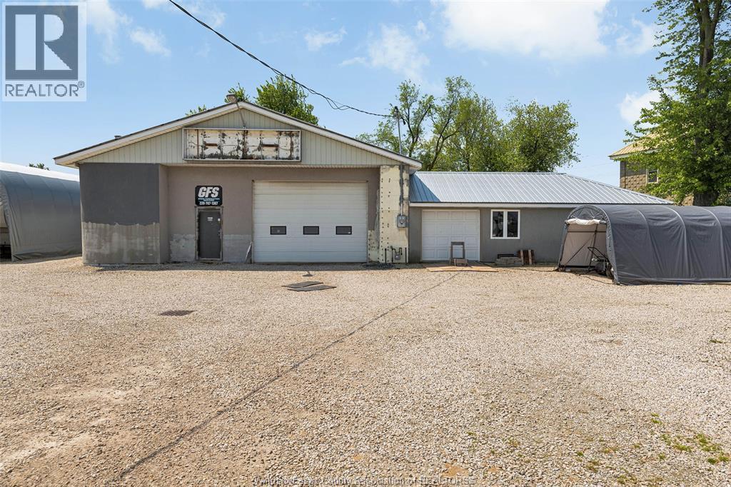 1104 County Rd 11, Essex, ON N0R 1J0