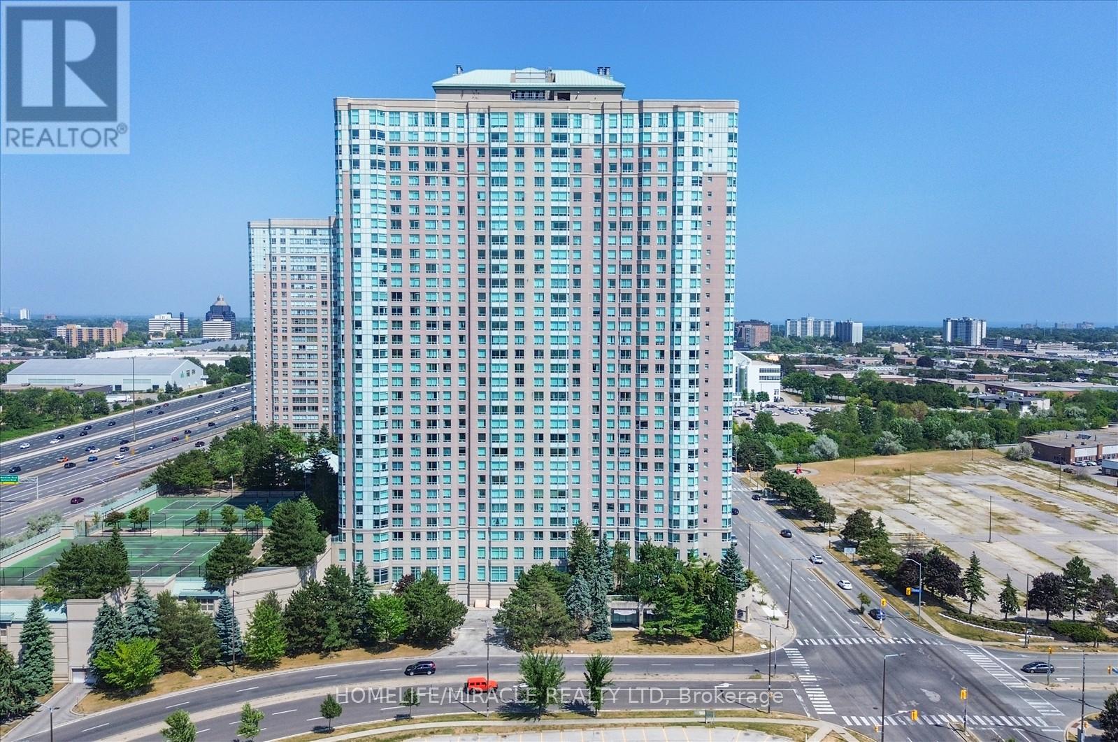 3521 68 Corporate Dr, Toronto Woburn, ON M1H 3H3