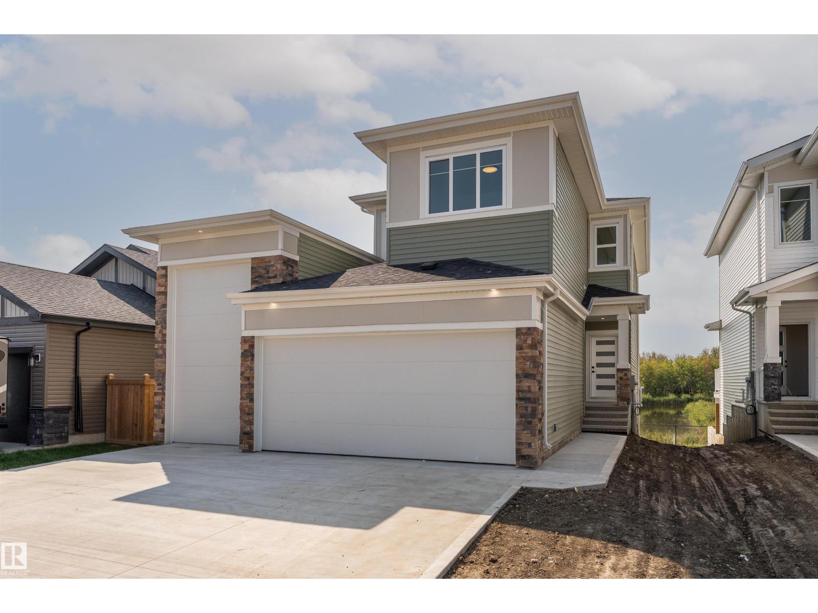 35 Maple Cres, Gibbons, AB T0A 1N0