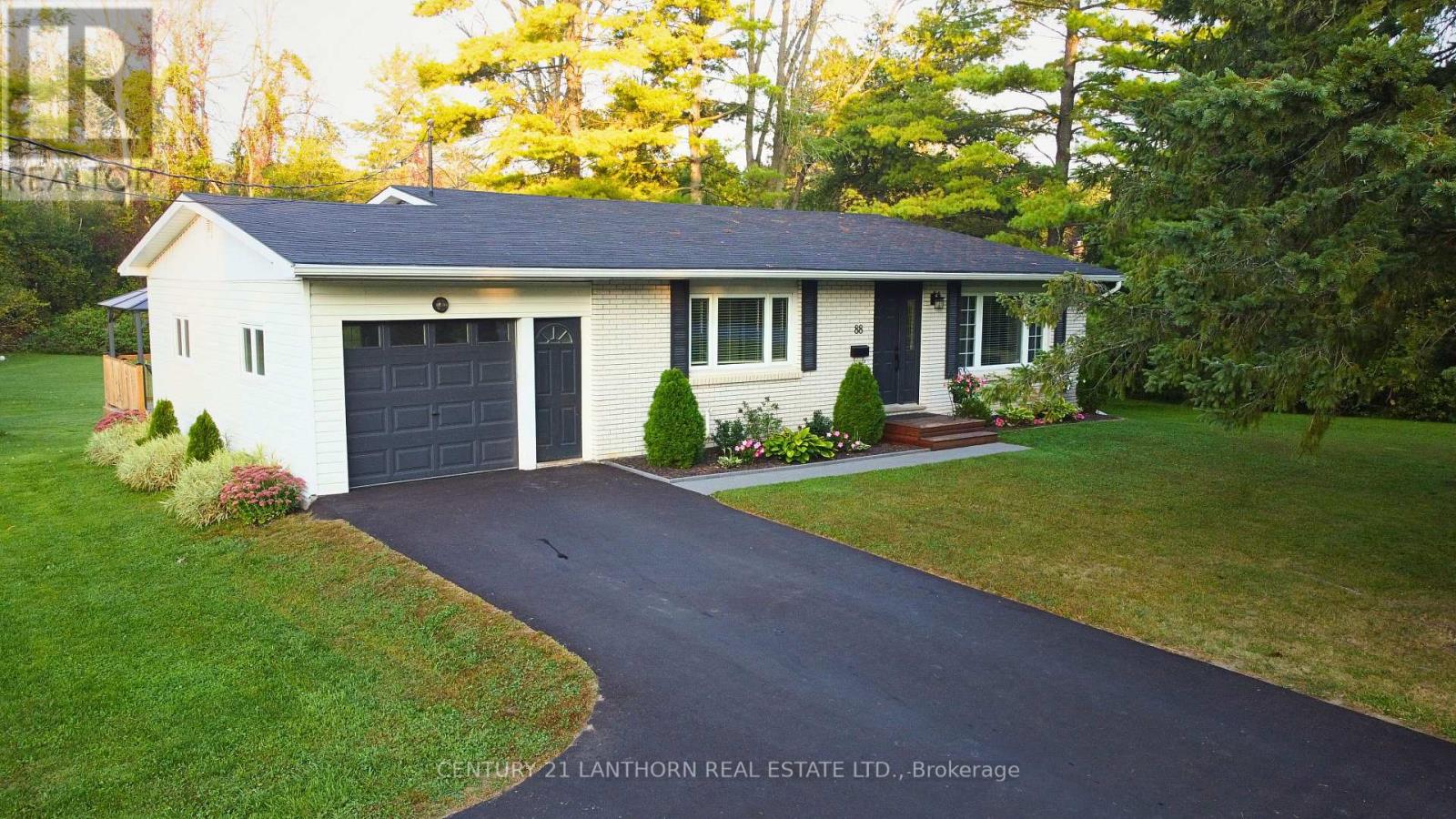 88 Byrne Ave, Quinte West, ON K8V 5P4