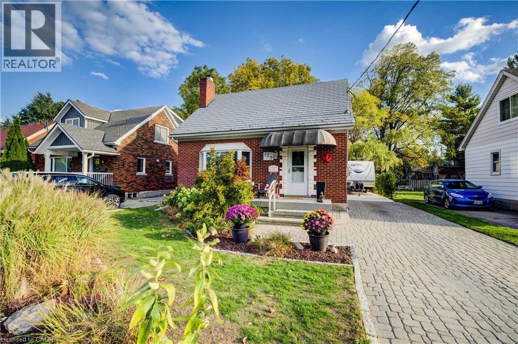 129 Talbot St, Kitchener, ON N2M 2B2