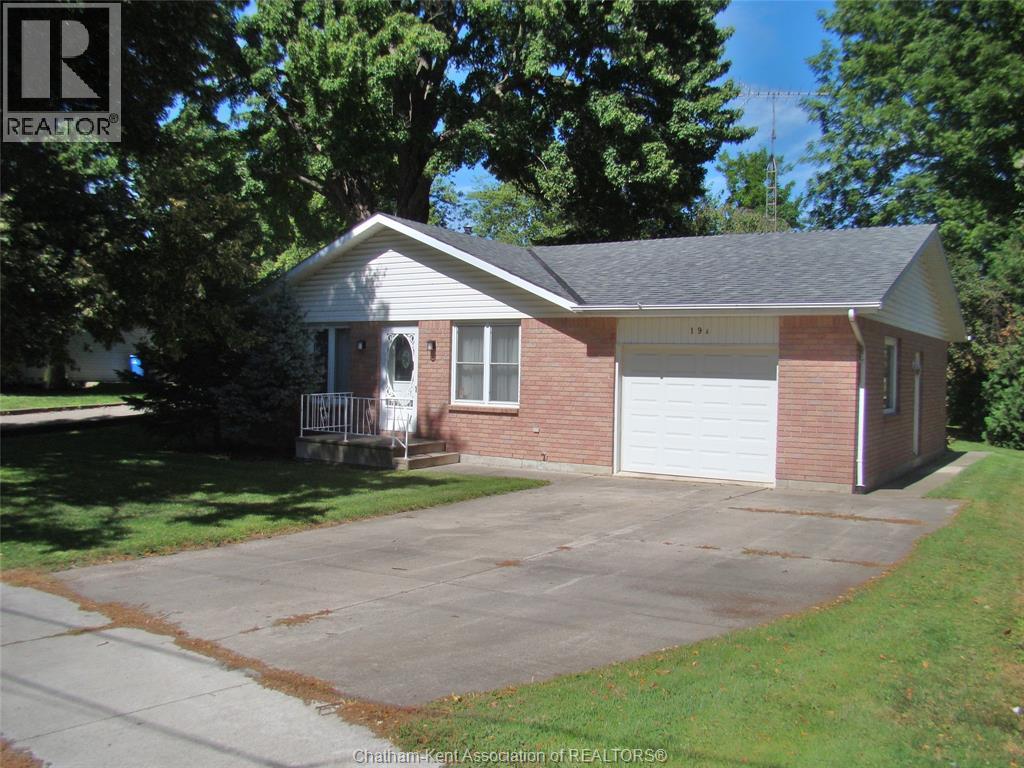 19 Erie St N #a, Chatham-Kent, ON N0P 2C0