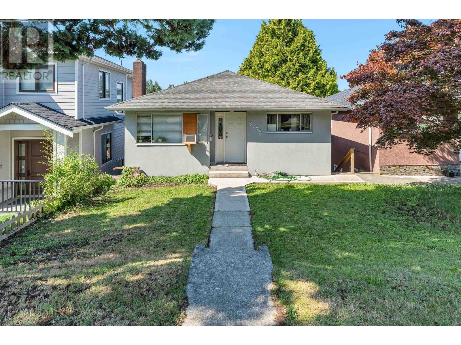 5755 Dumfries St, Vancouver, BC V5P 3A7