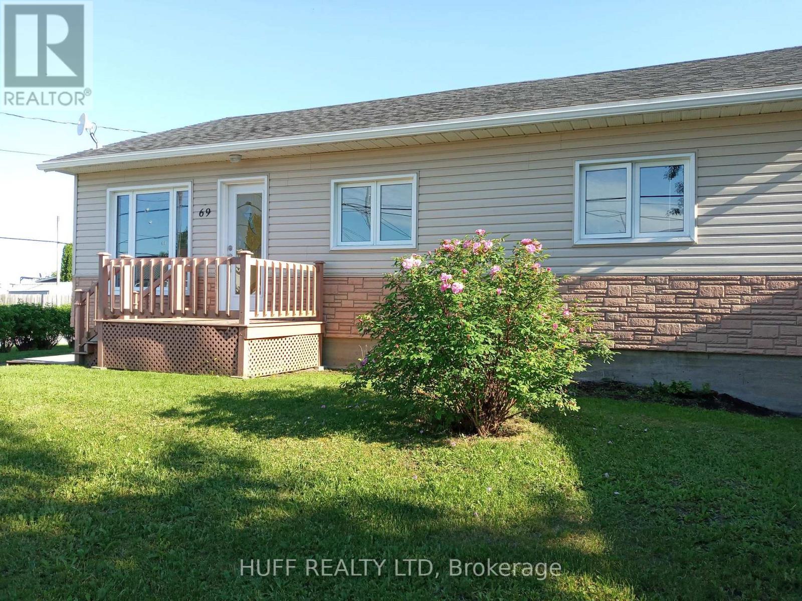 69 Ninth St E, Armstrong, ON P0J 1E0