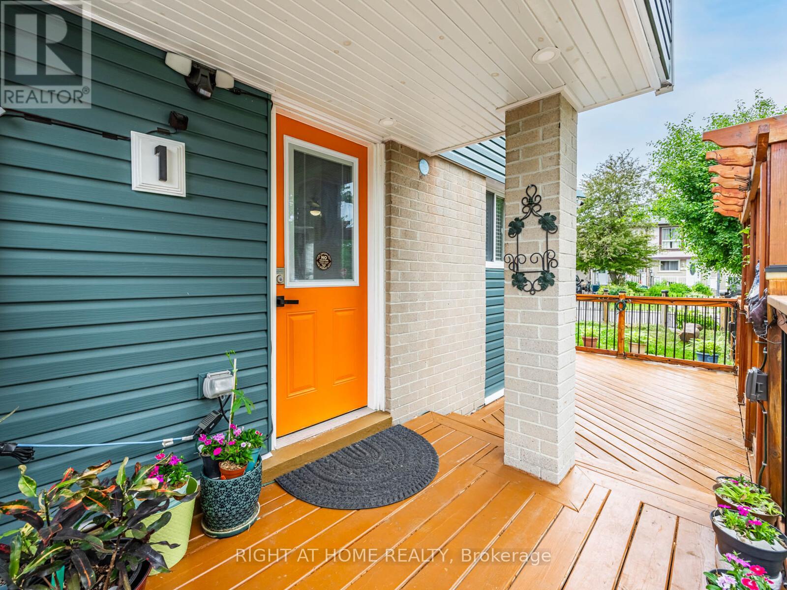 1 Jeffrey St, Brampton, ON L6S 2M9