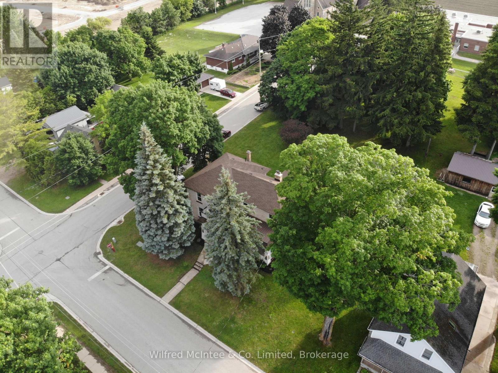 36 Brownlee St S, South Bruce, ON N0G 2S0