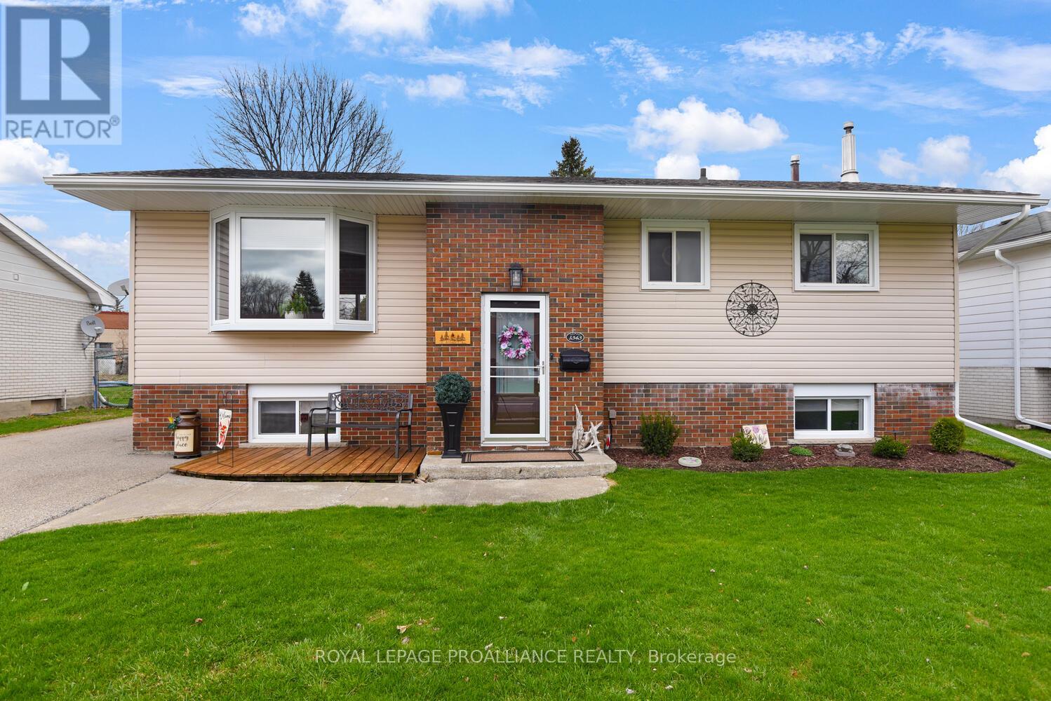 1343 Borden Cres, Brockville, ON K6V 5X7