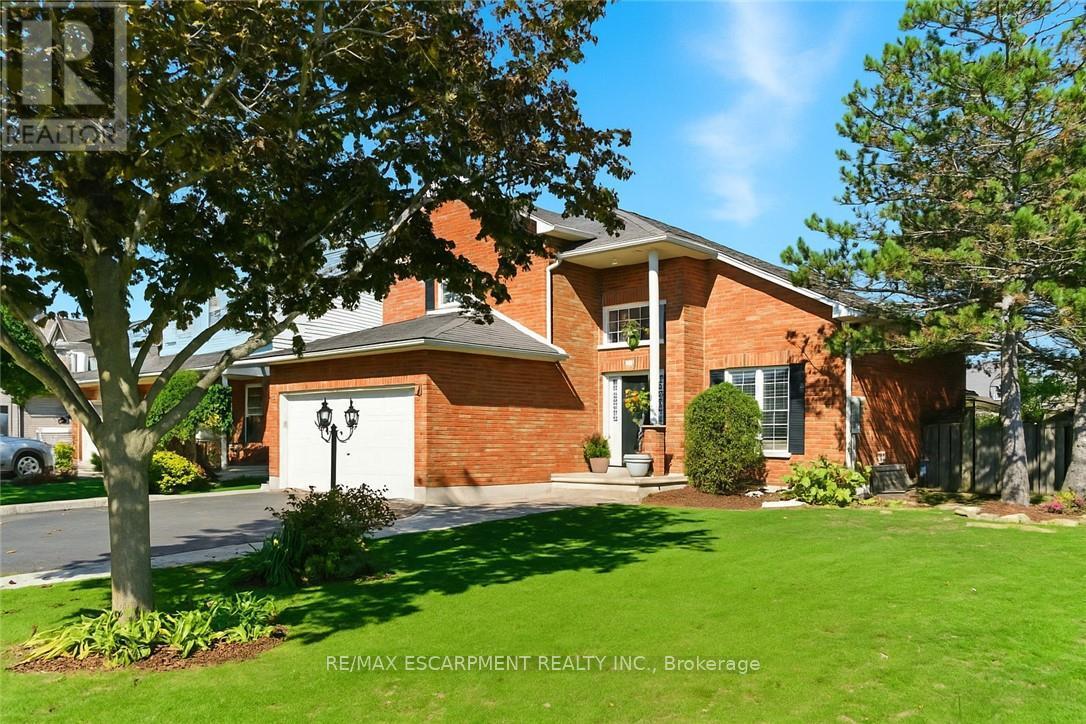 2 Caledonia Ave, Haldimand, ON N3W 2L1