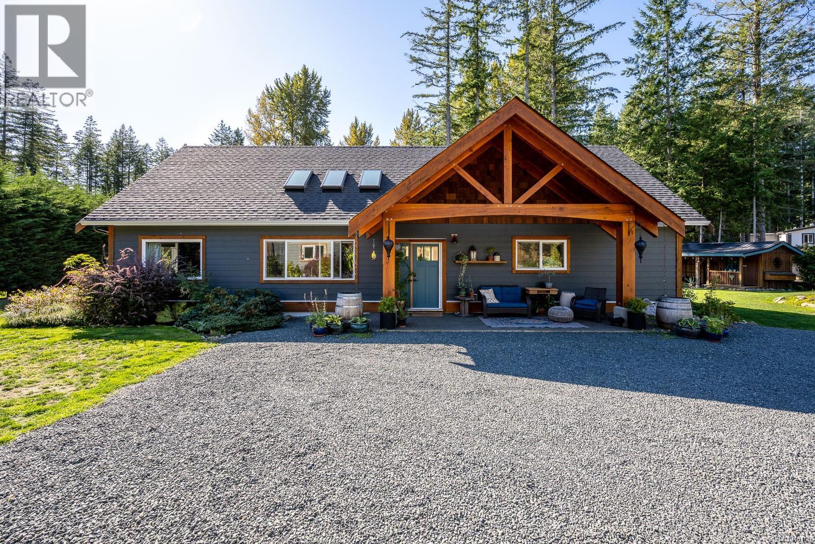 2675 Merville Rd, Merville, BC V0R 2M0