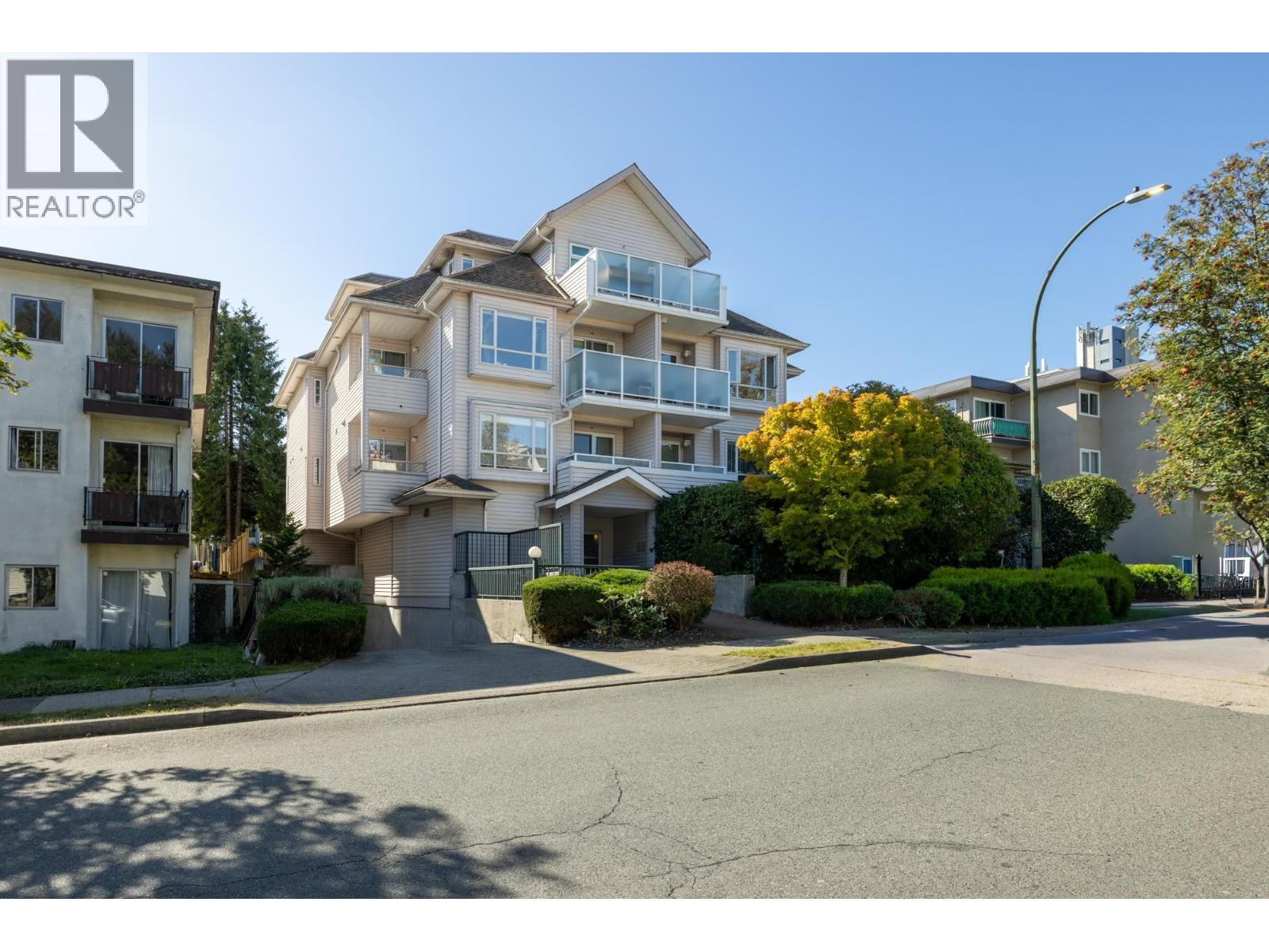 788 8th Avenue Unit 303, Vancouver, BC V5T 1T4