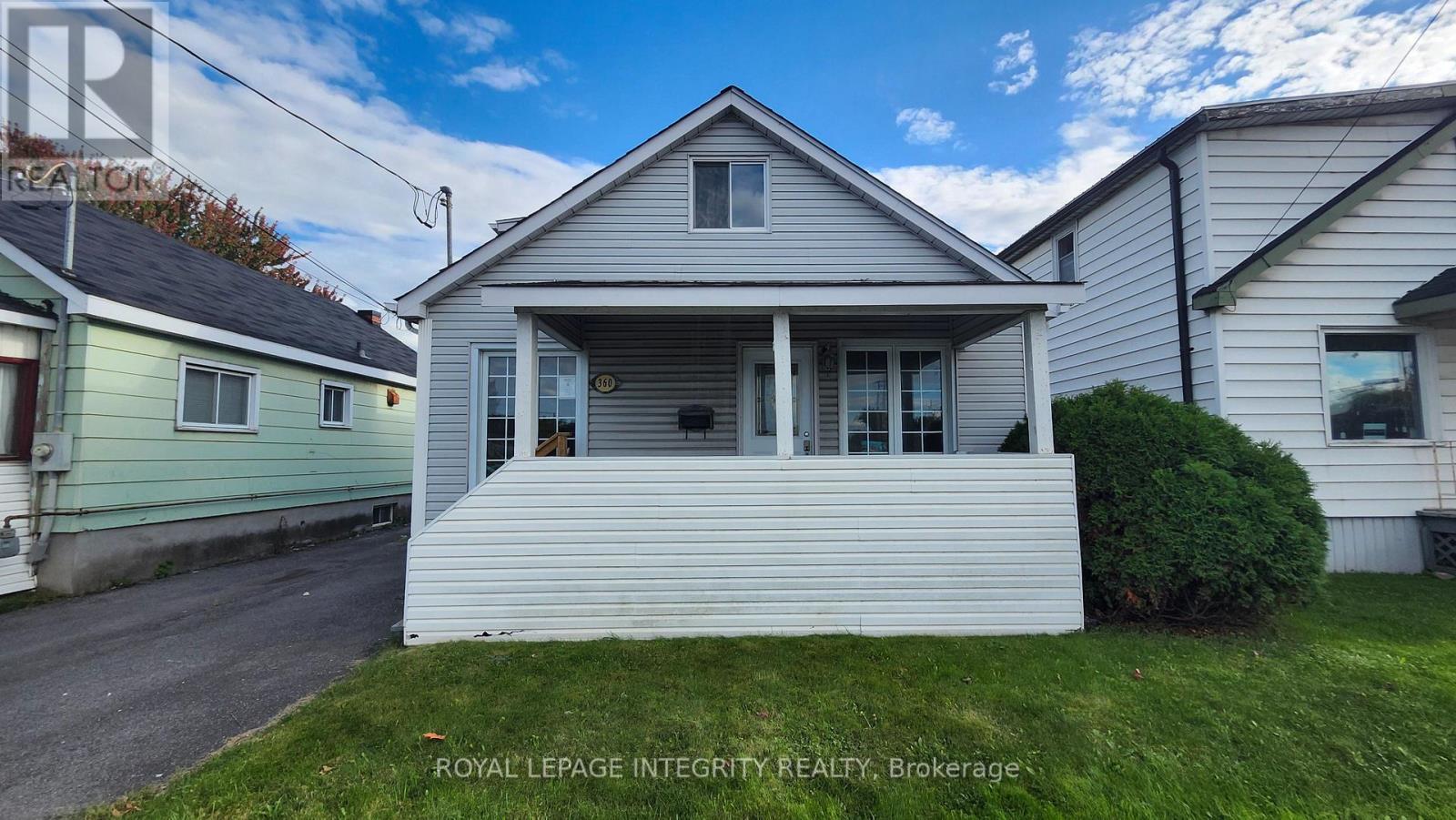 360 Ninth St W, Cornwall, ON K6J 3A7