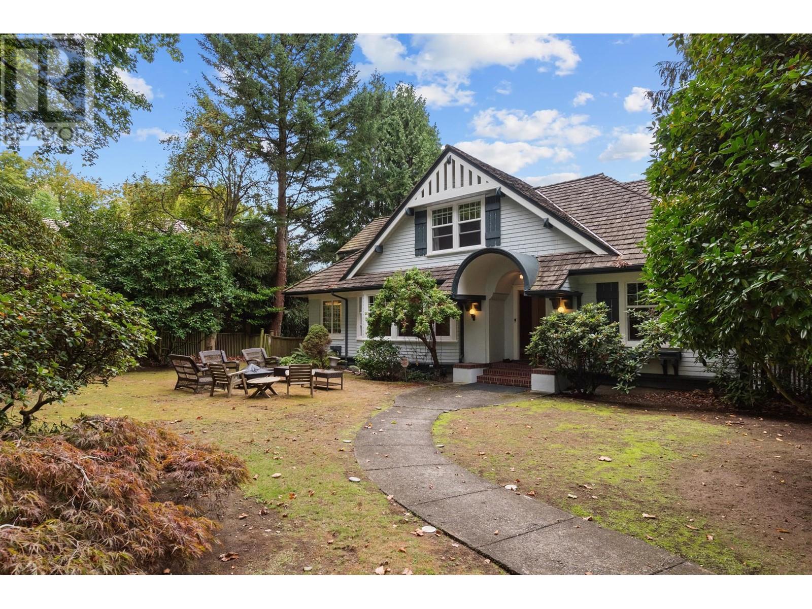 4637 Angus Dr, Vancouver, BC V6J 4J4