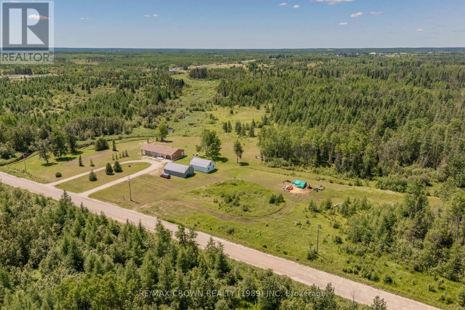 3 Nursery Rd, Moonbeam, ON P0L 1V0