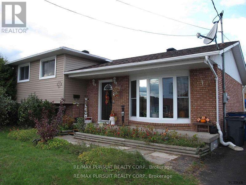 90 Lang St, Cobalt, ON P0J 1C0