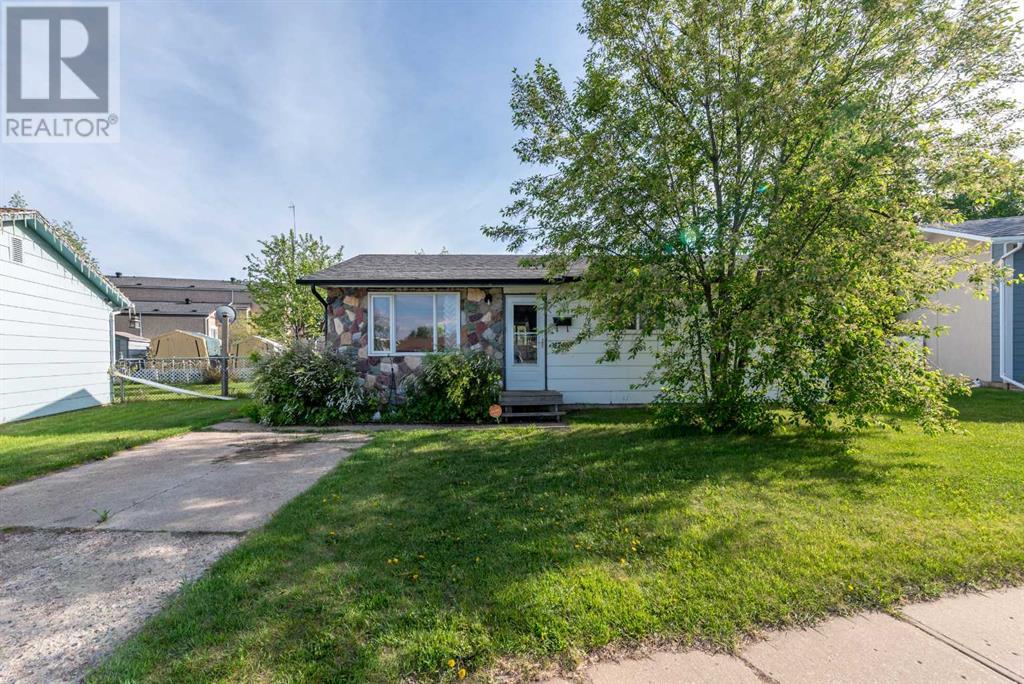 4743 Barr Cres, Lloydminster, SK T9V 0L3
