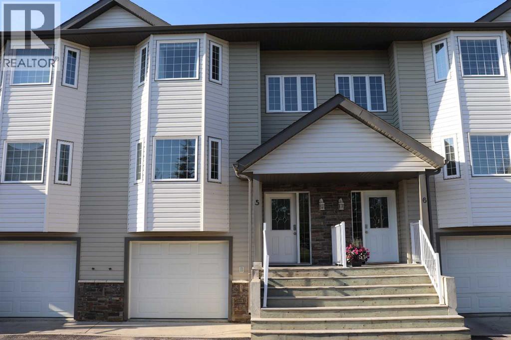 1616 41 Street Unit 5, Edson, AB T7E 0A5