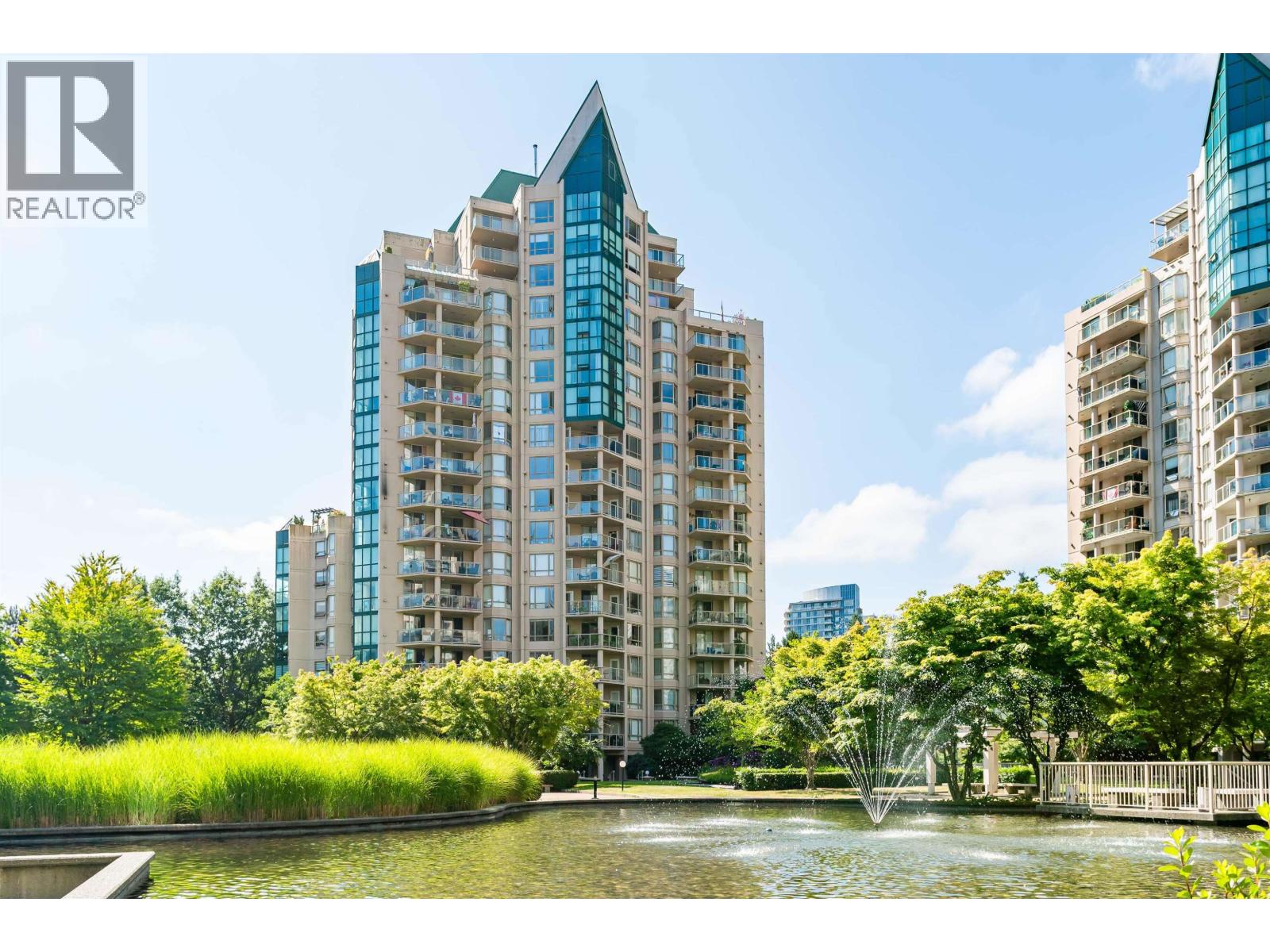 1190 Pipeline Road Unit 802, Coquitlam, BC V3B 7T9