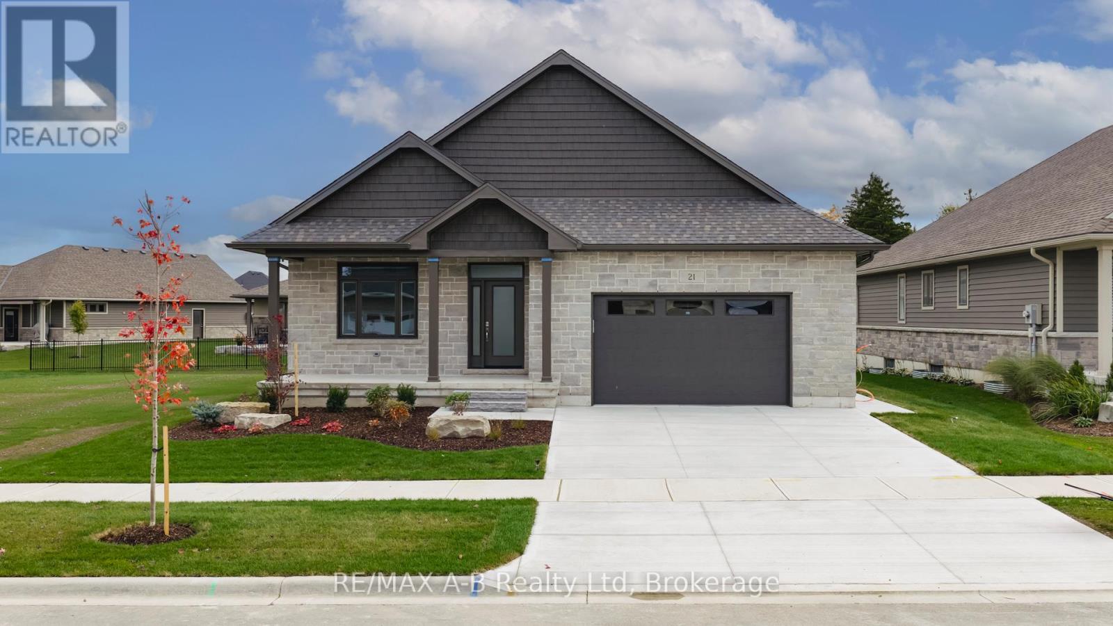 21 Nelson St, West Perth, ON N0K 1N0