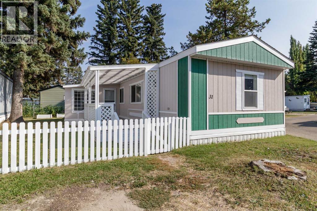 4851 46 Street Unit 31, Sylvan Lake, AB T4S 1L8