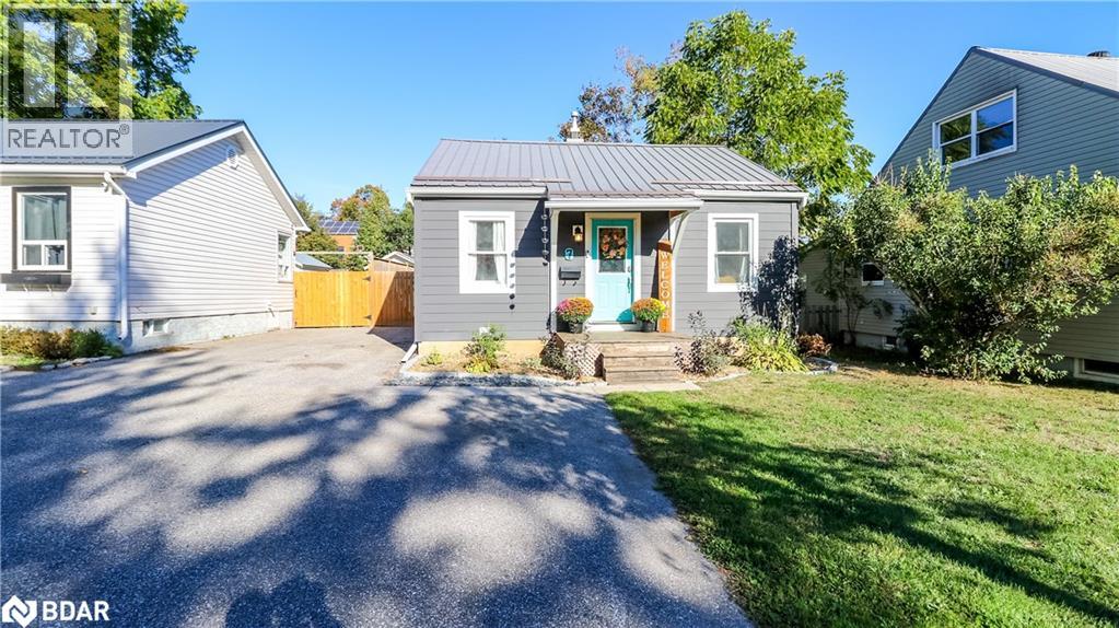 7 Albany Ave, Orillia, ON L3V 2T2