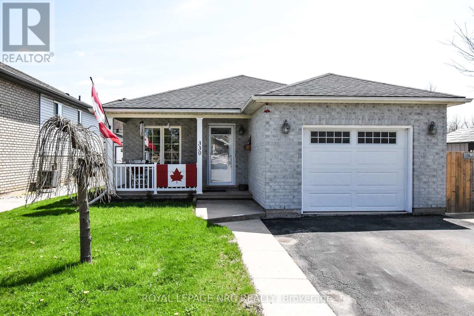 330 Autumn Cres, Welland, ON L3C 7K2