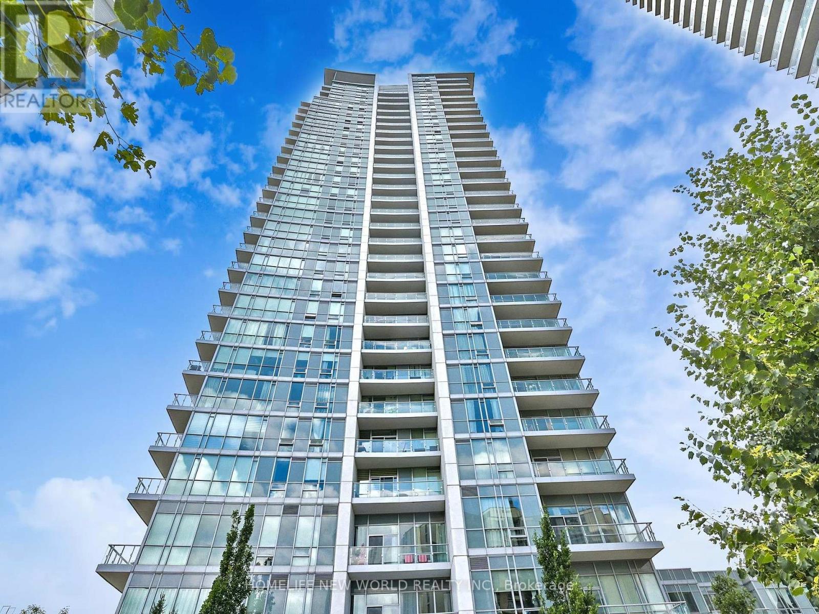 1102 66 Forest Manor Rd, Toronto, ON M2J 0B7