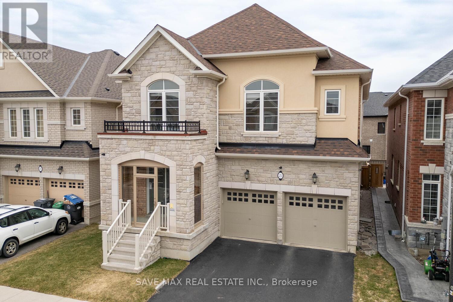 25 Fann Dr, Brampton, ON L7A 4L4