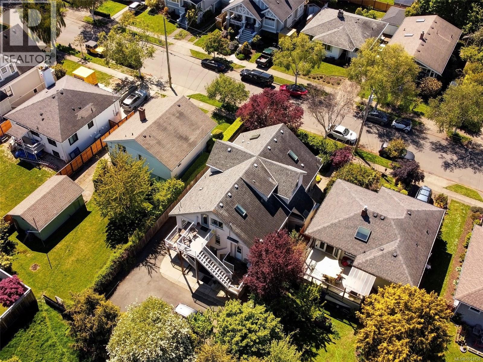 355 Richmond Ave, Victoria, BC V8S 3Y2