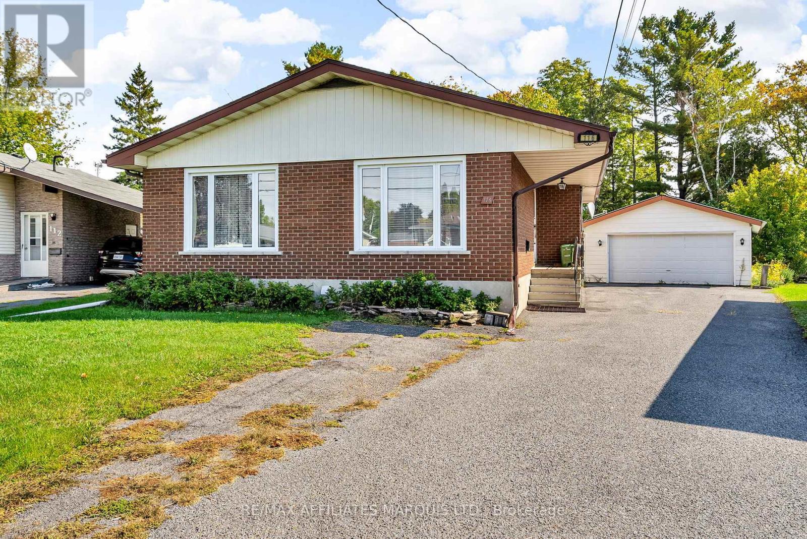 116 Lottie Ave, Cornwall, ON K6J 3M4