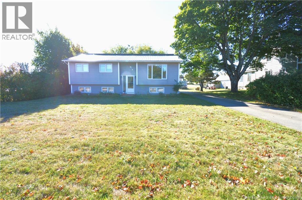 671 Main St, Shediac, NB E4P 2C8
