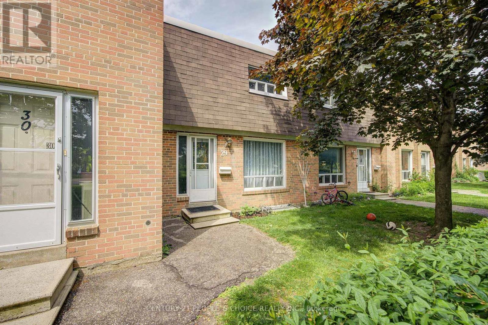 29 1730 Albion Rd, Toronto, ON M9V 3K6