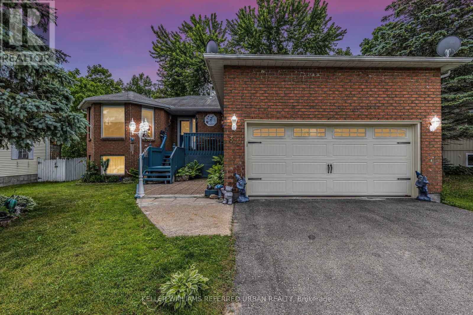 31 John Dillingno St, Tay, ON L0K 2A0