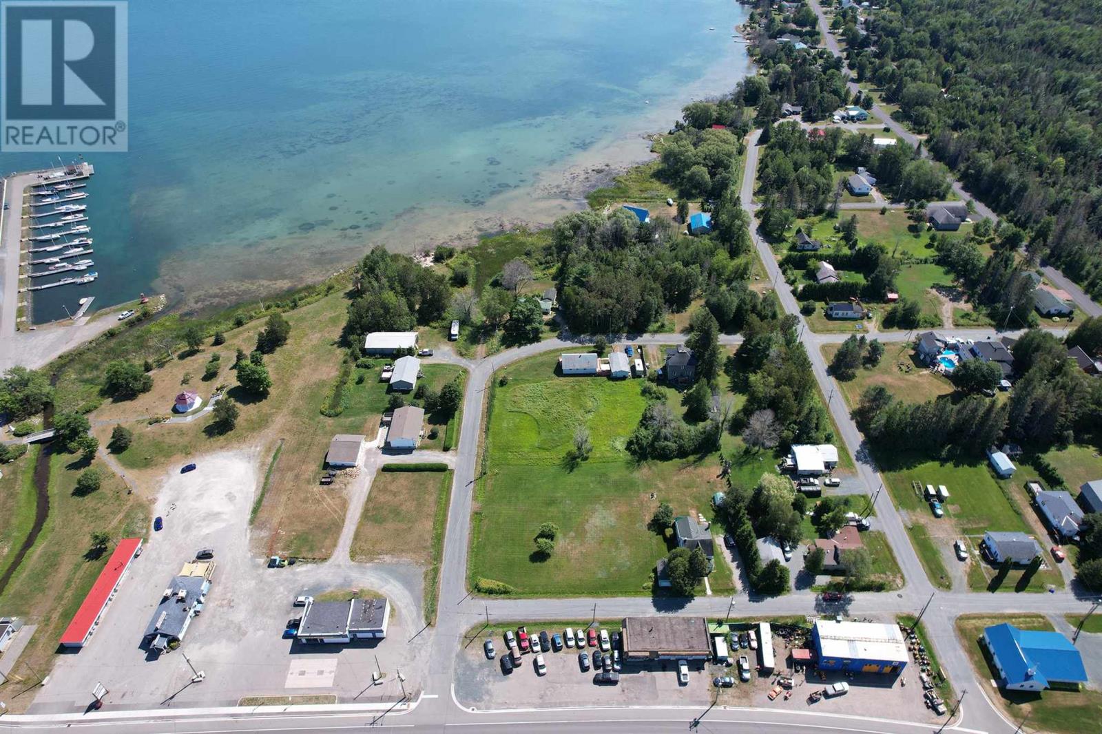 3 Crawford St, Bruce Mines, ON P0R 1C0