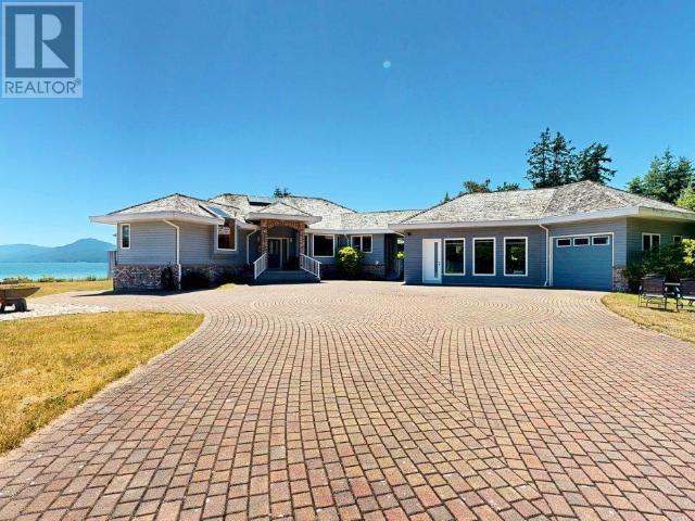 10219 Douglas Bay Rd, Powell River, BC V8A 0K7