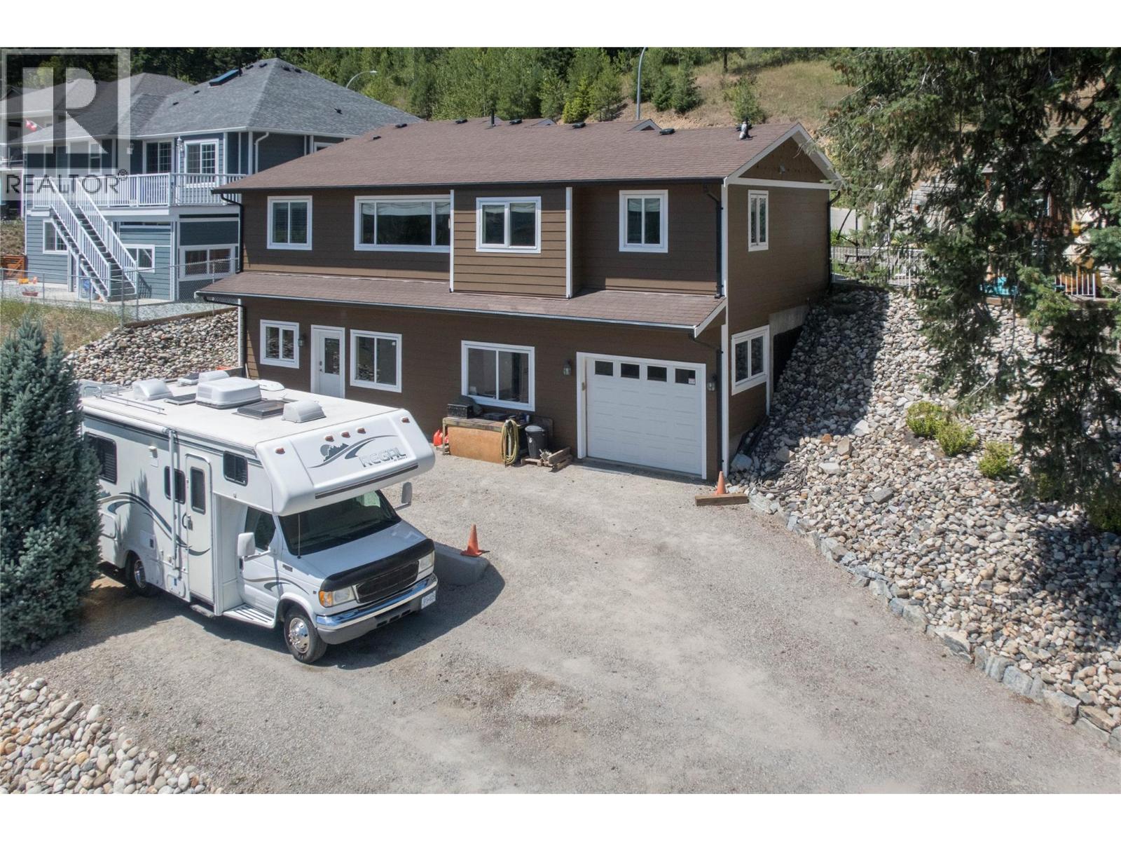 1859 Schunter Dr, Lumby, BC V0E 2G0