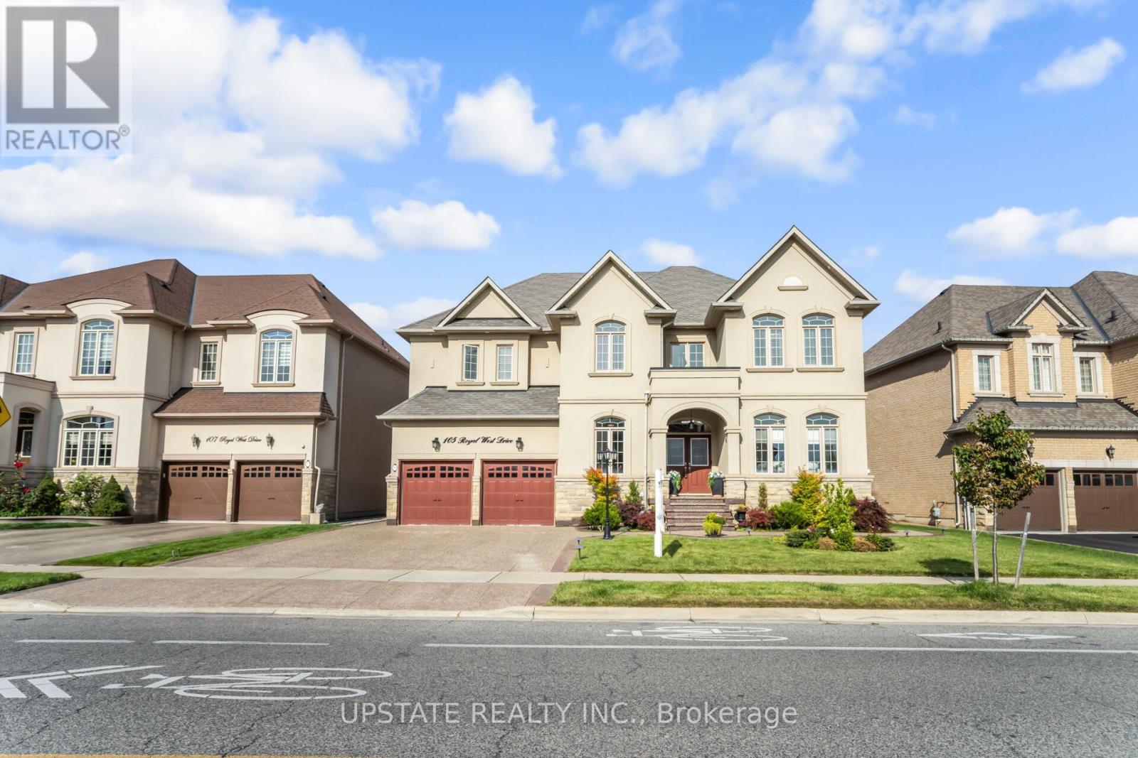 105 Royal West Dr, Brampton, ON L6X 0Z8