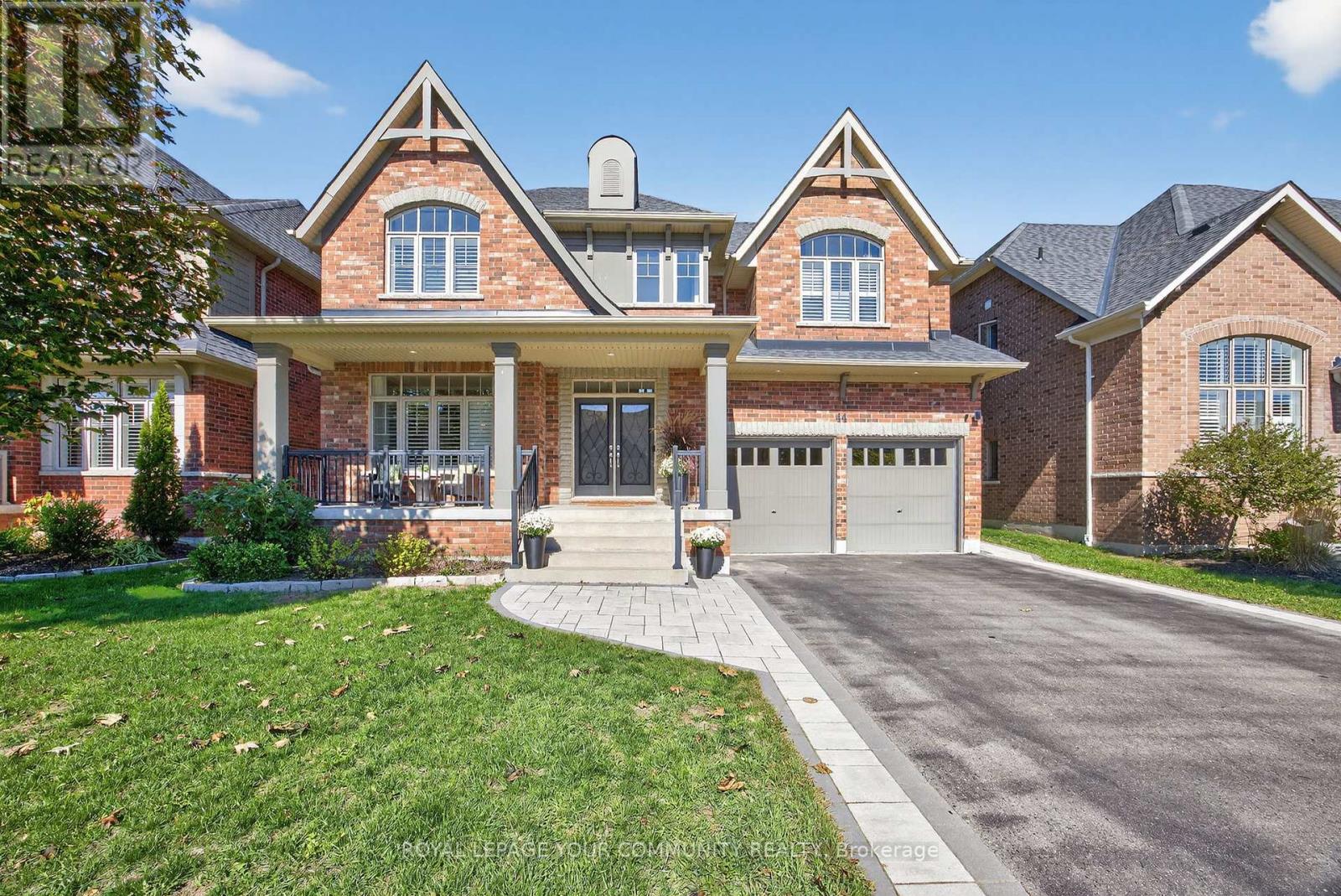 44 Cameron St, Springwater Centre Vespra, ON L9X 0S3