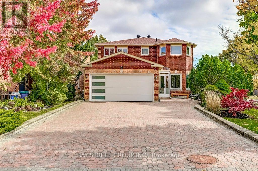 1 Price St, Richmond Hill Devonsleigh, ON L4S 1E1