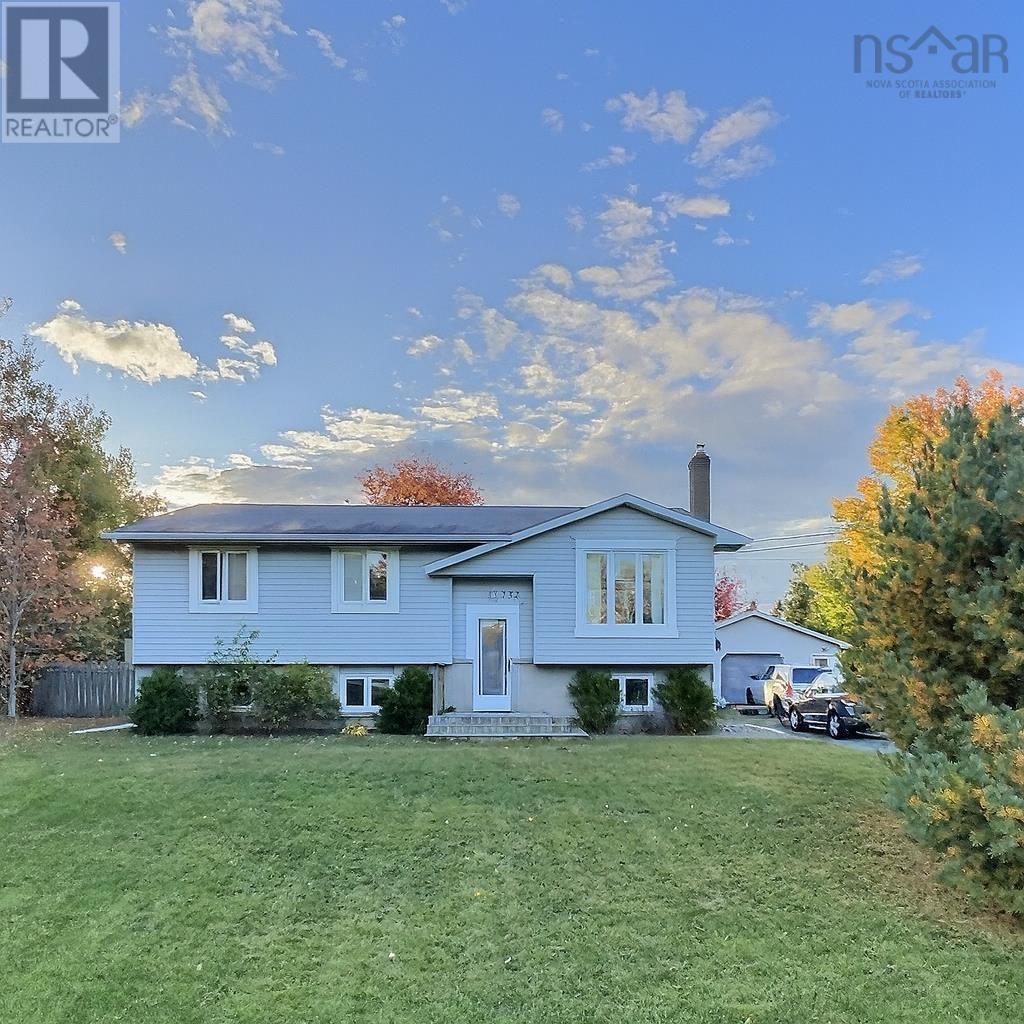 152 Doherty Dr, Lawrencetown, NS B2Z 1C8