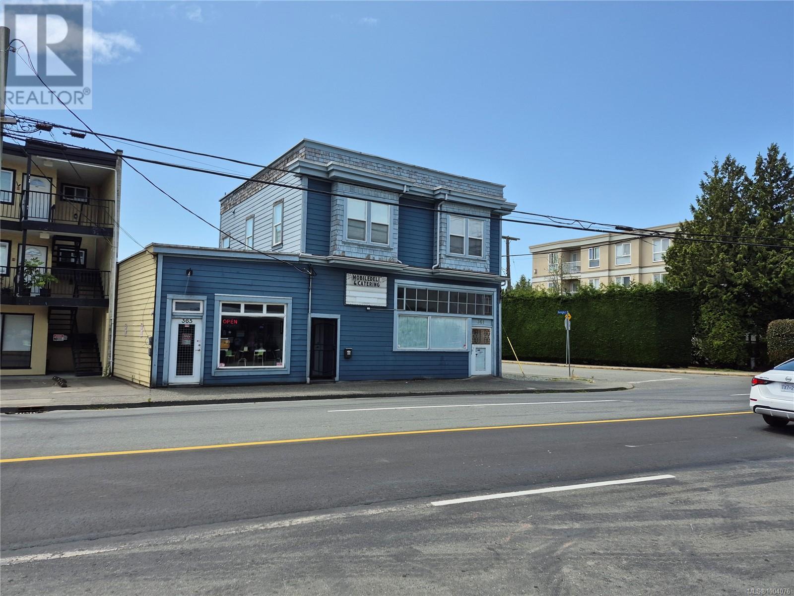 361363 Burnside Rd E, Victoria, BC V9A 1A7