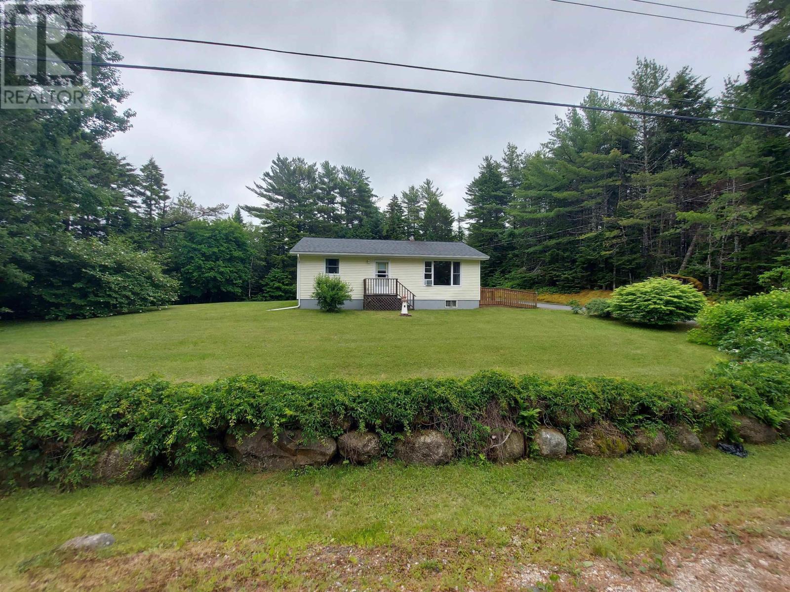 422 Middle River Rd, Marriottaposs Cove, NS B0J 1T0