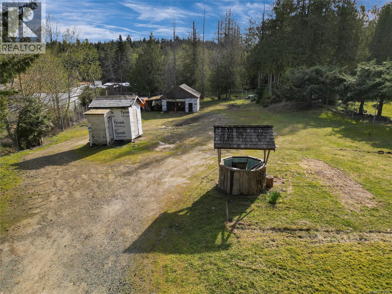 510 Whalen Rd, Mayne Island, BC V0N 2J1