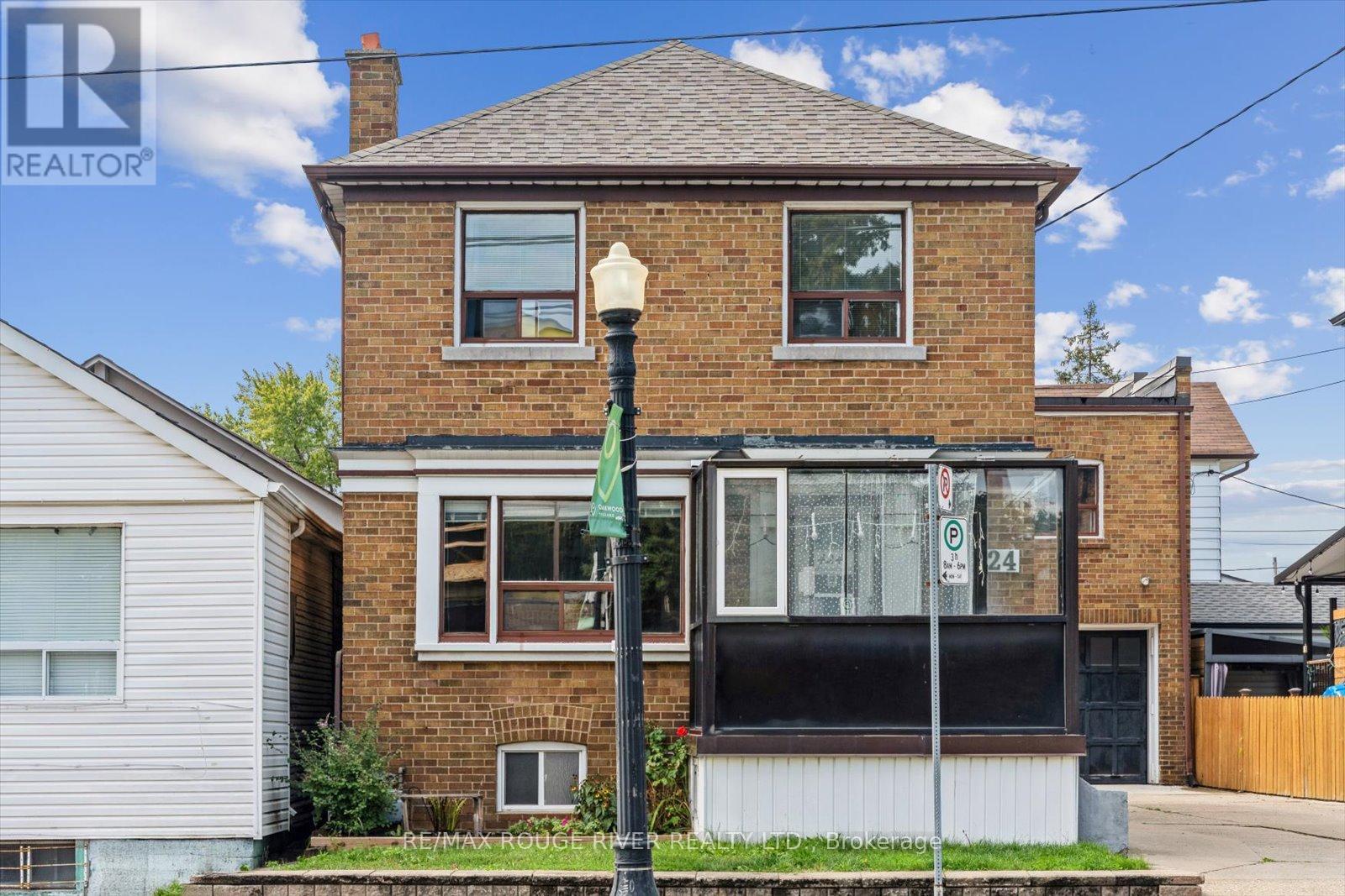 424 Oakwood Ave, Toronto, ON M6E 2W3