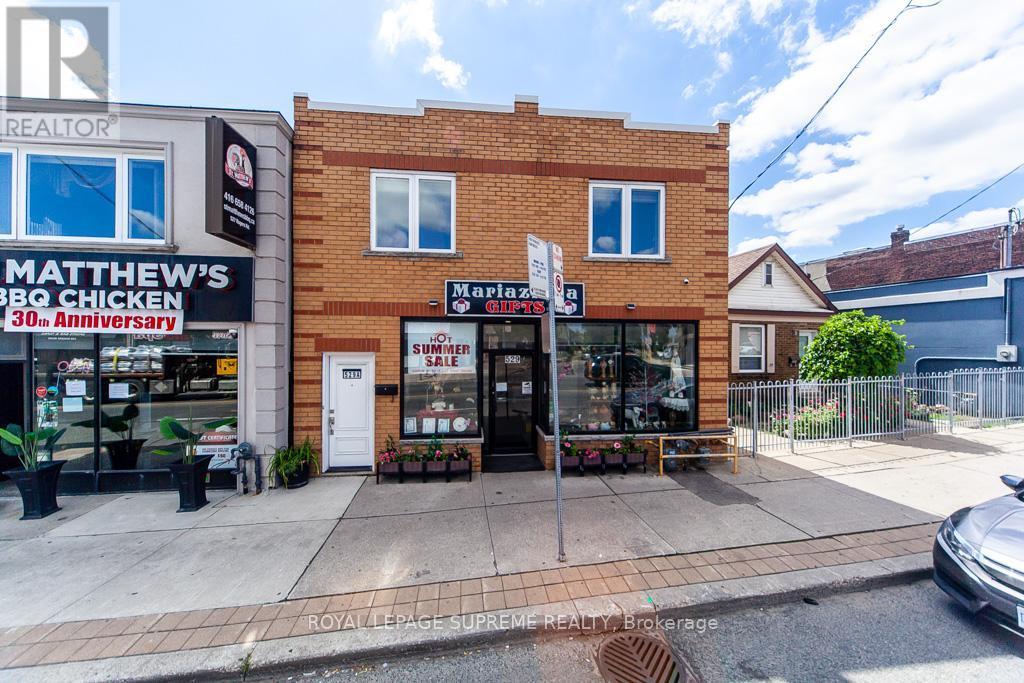 529 Rogers Rd, Toronto, ON M6M 1B4
